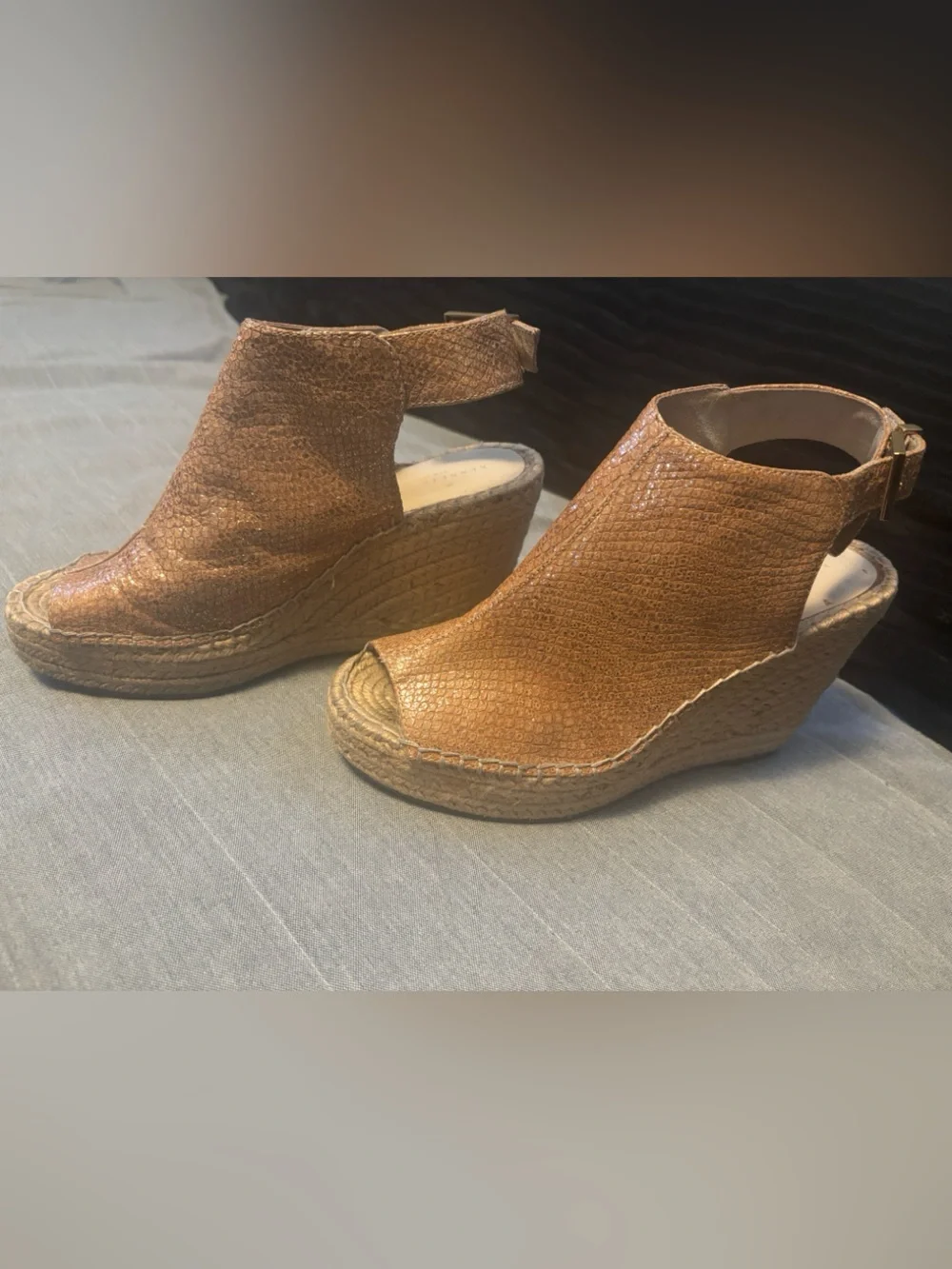 Kenneth Cole Textured Tan Espadrille Wedge Peep-Toe Sandal
